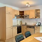 Neumeister 3*
