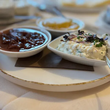 ゲストハウス Neumeister 3*