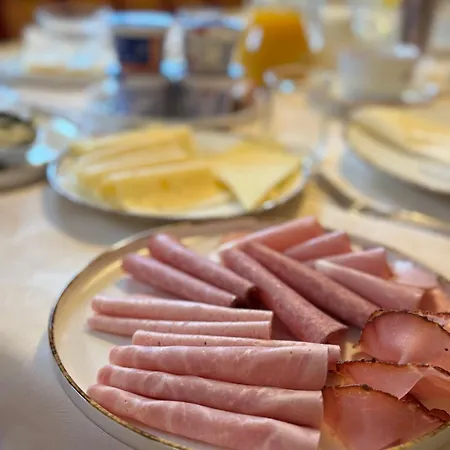 ゲストハウス Neumeister