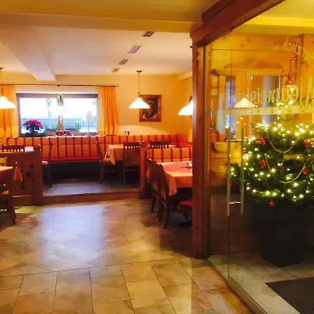 Gasthof Neumeister Guest house 3*