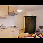 غاستهوف نيوميستير بيت ضيافة ستام